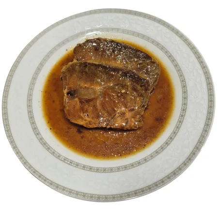 צלי בקר ברוטב שזיפים